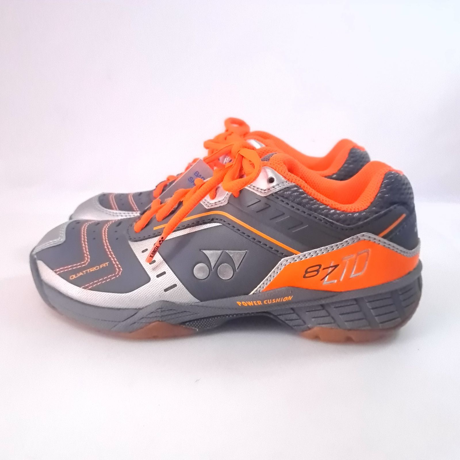 新品タグ付き YONEX バドミントンシューズ 23.5cm バイカラー シルバー
