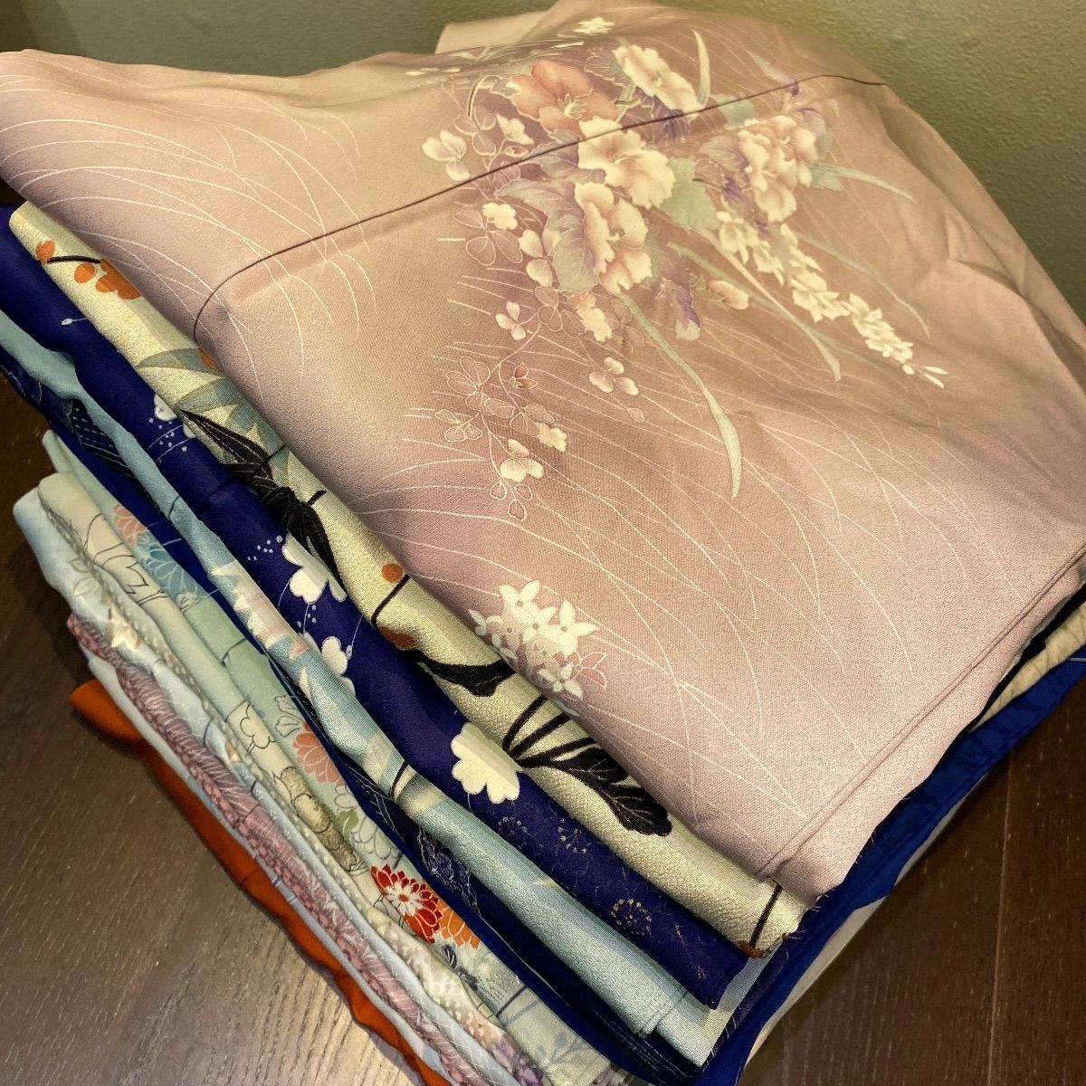 まとめ売り】正絹訪問着15枚 リメイク素材 ハンドメイド向け - メルカリ