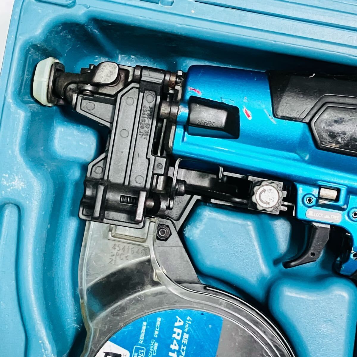 整備品 動作良好 マキタ makita 高圧 41mm ねじ打ち機 ビス打ち機 