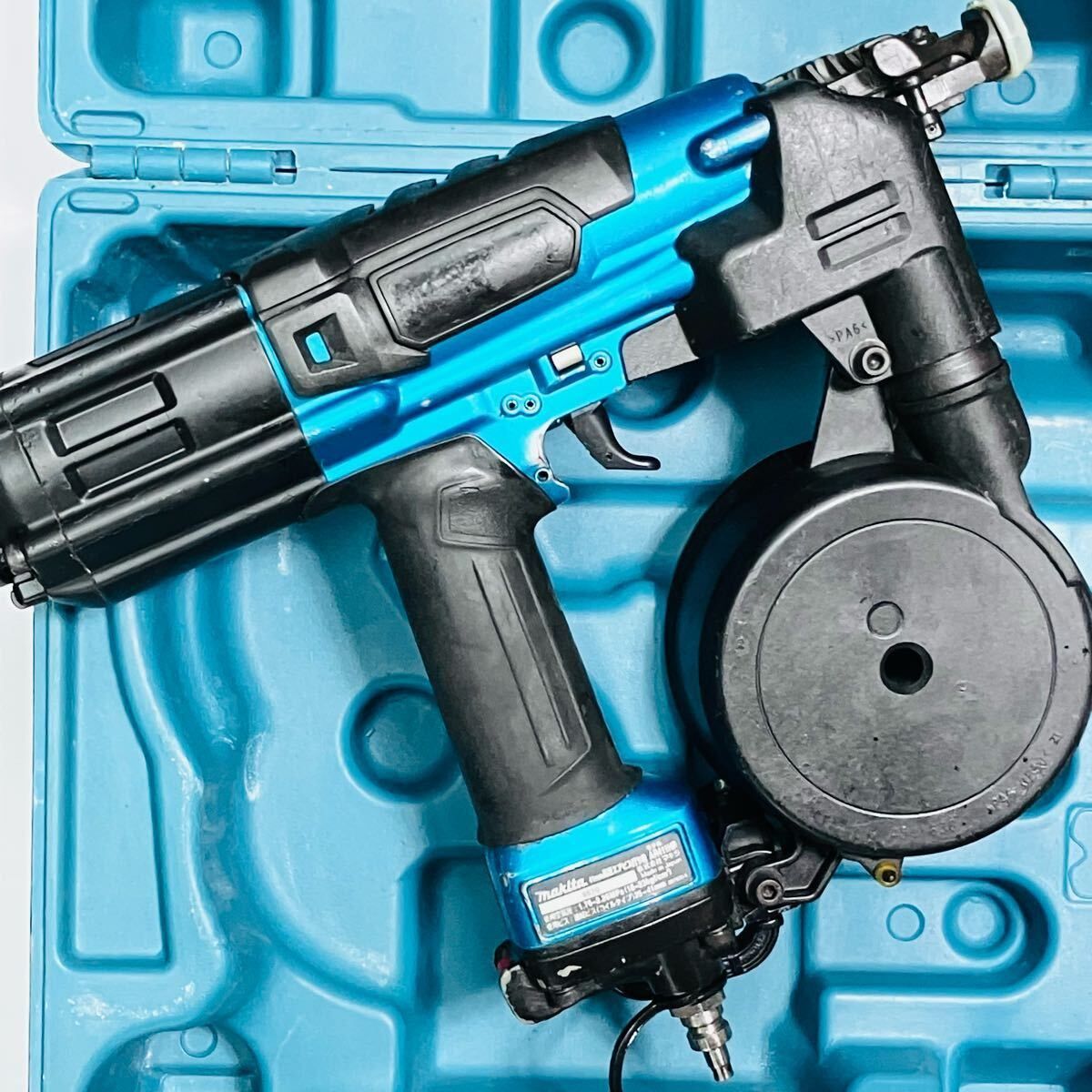 整備品 動作良好 マキタ makita 高圧 41mm ねじ打ち機 ビス打ち機