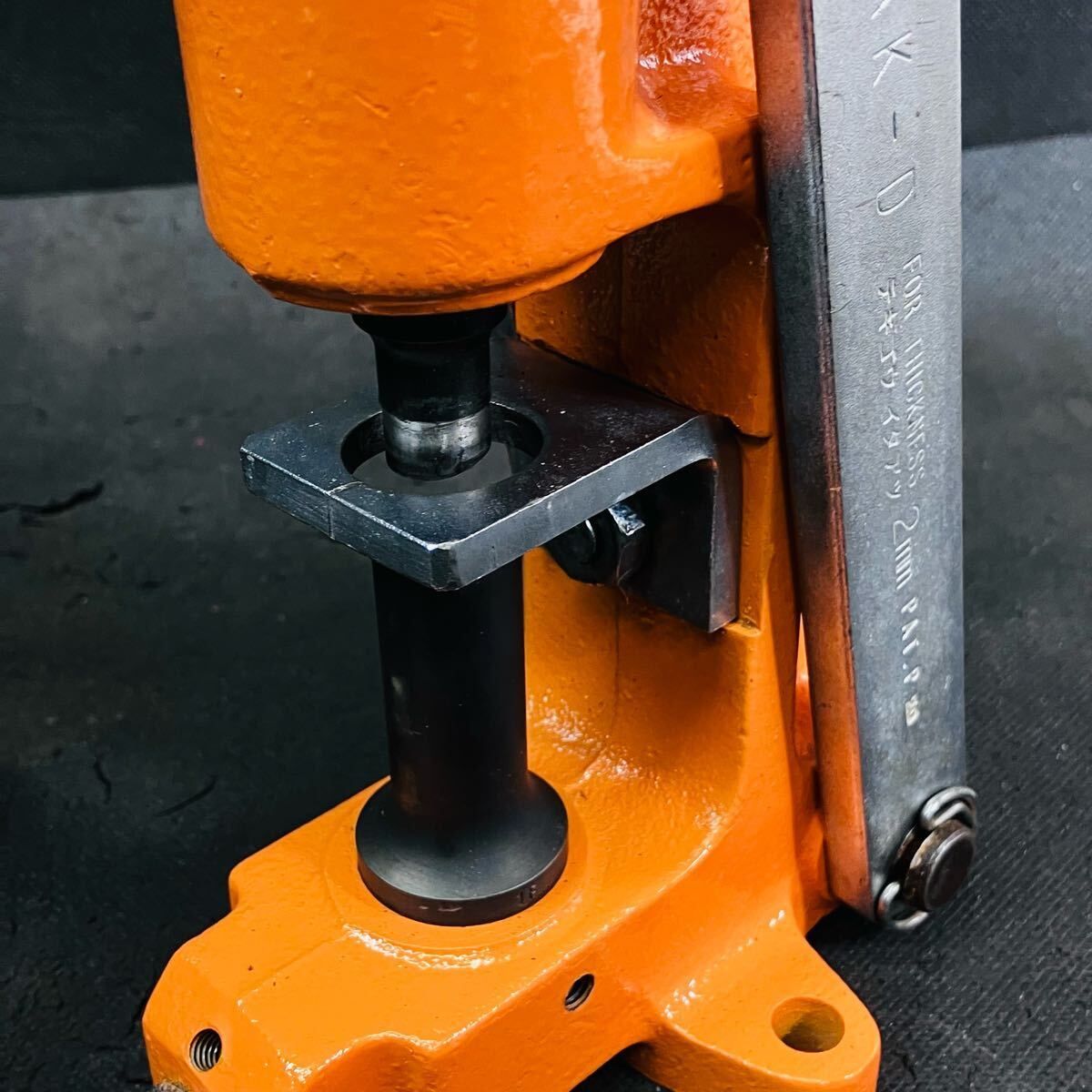 穴あけ工具 MAKD