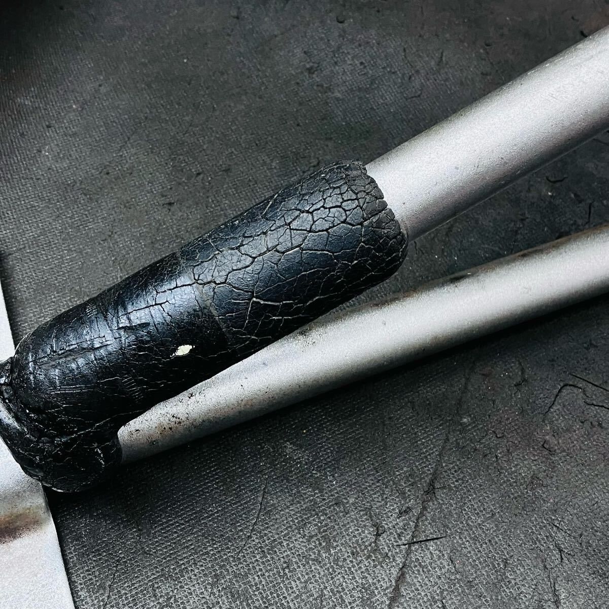 チャンネル 穴あけ工具