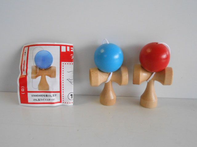 ♯Kti06DJポケットけん玉マスコット人気2種 ガチャポン - メルカリ