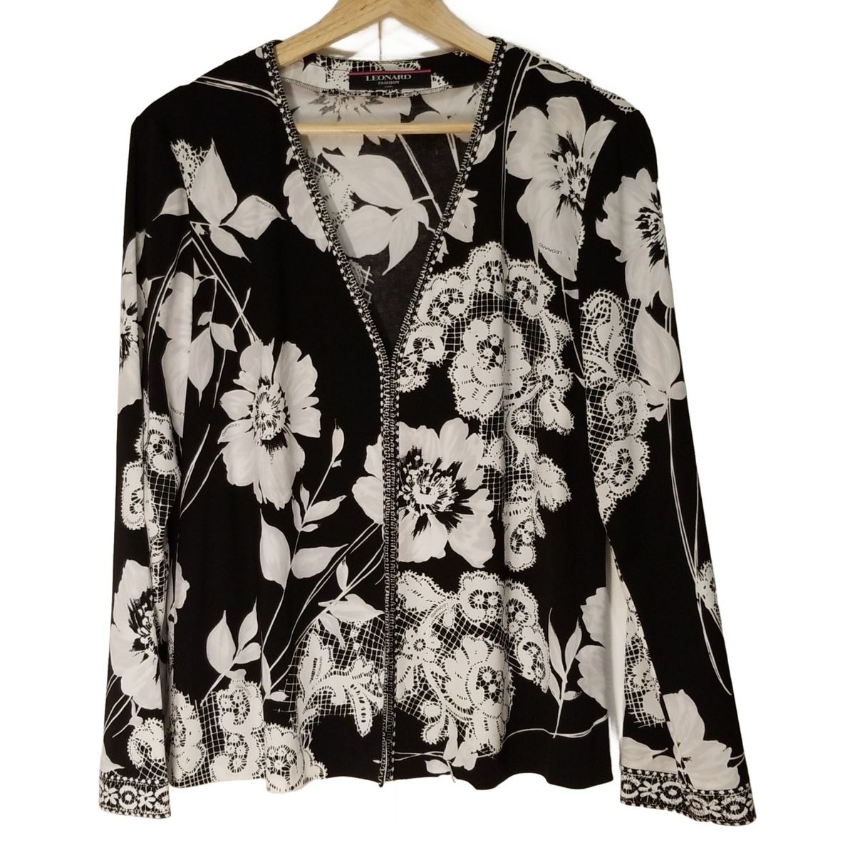 LEONARD(レオナール) カーディガン サイズLL レディース美品 - 黒×白