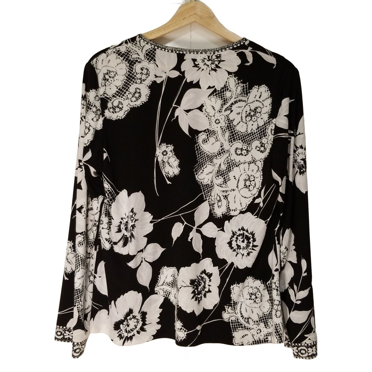 LEONARD(レオナール) カーディガン サイズLL レディース美品 - 黒×白