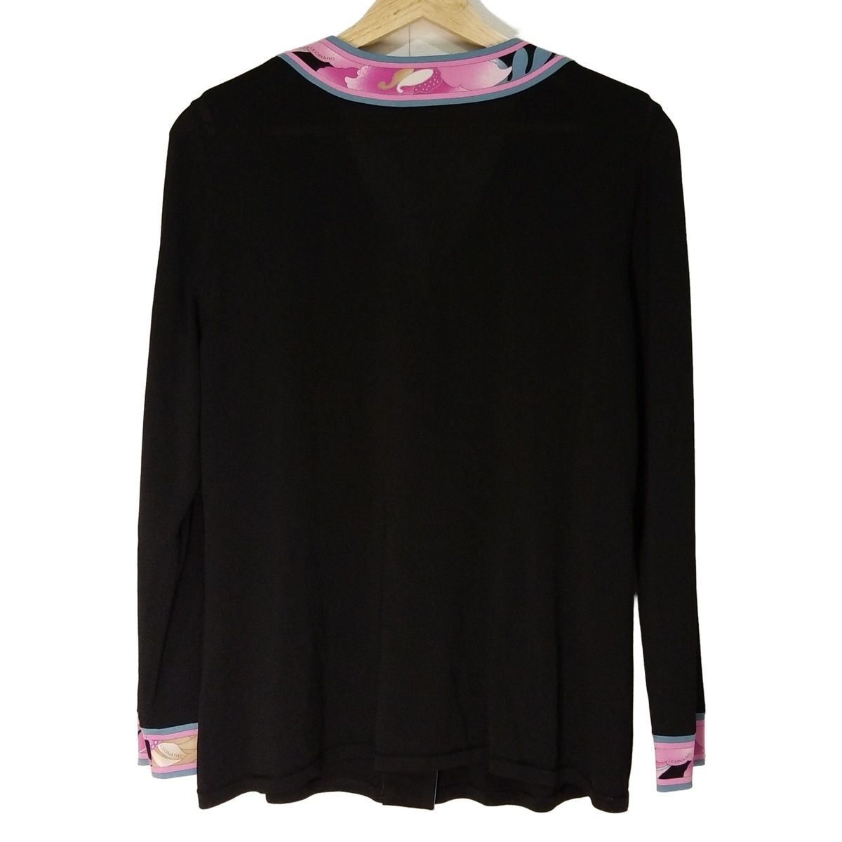 最終お値下げ　レオナール 長袖カーディガン黒色Lサイズ LEONARD(レオナール) カーディガン サイズ42 L レディース美品 - 黒