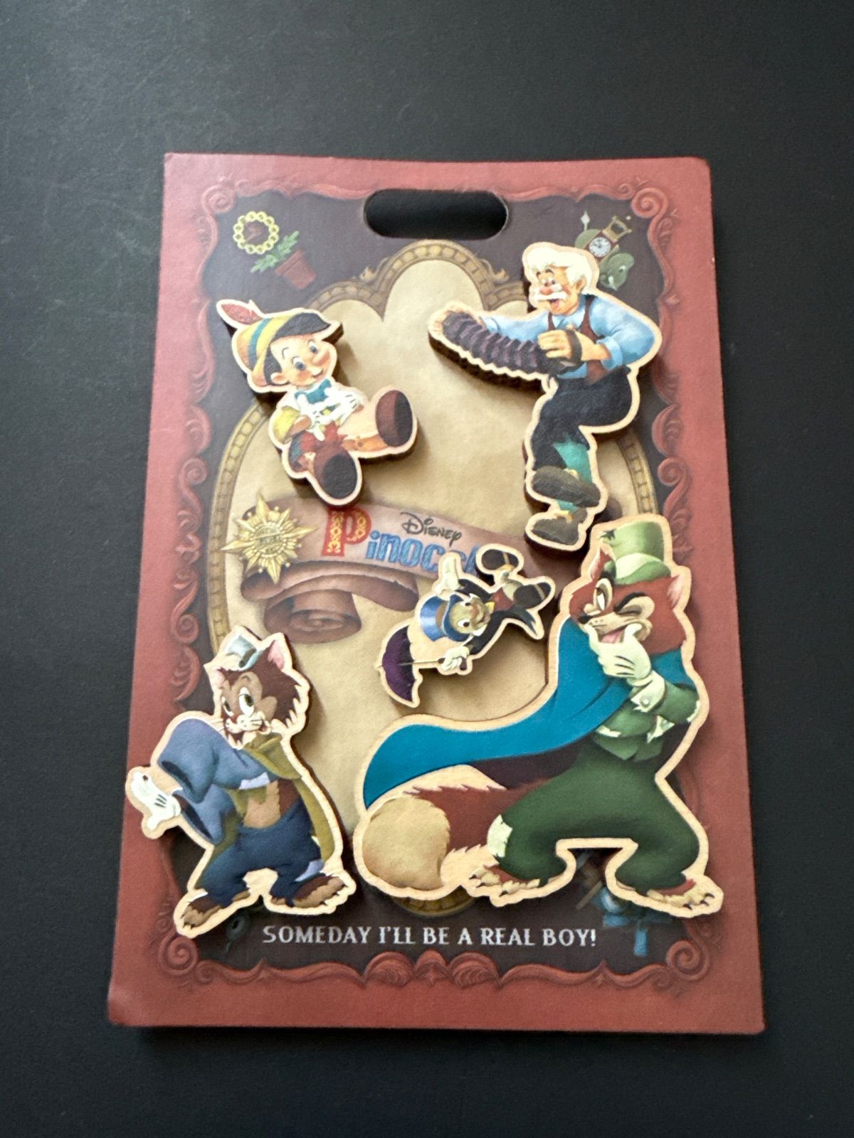 ピノキオ ディズニー 70周年記念 ピンバッジセット - メルカリ