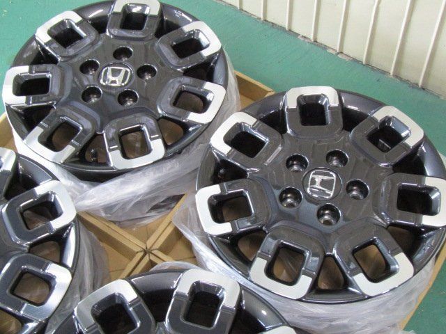 新車外し品 ホンダ GT系 フリード Crosstar クロスター