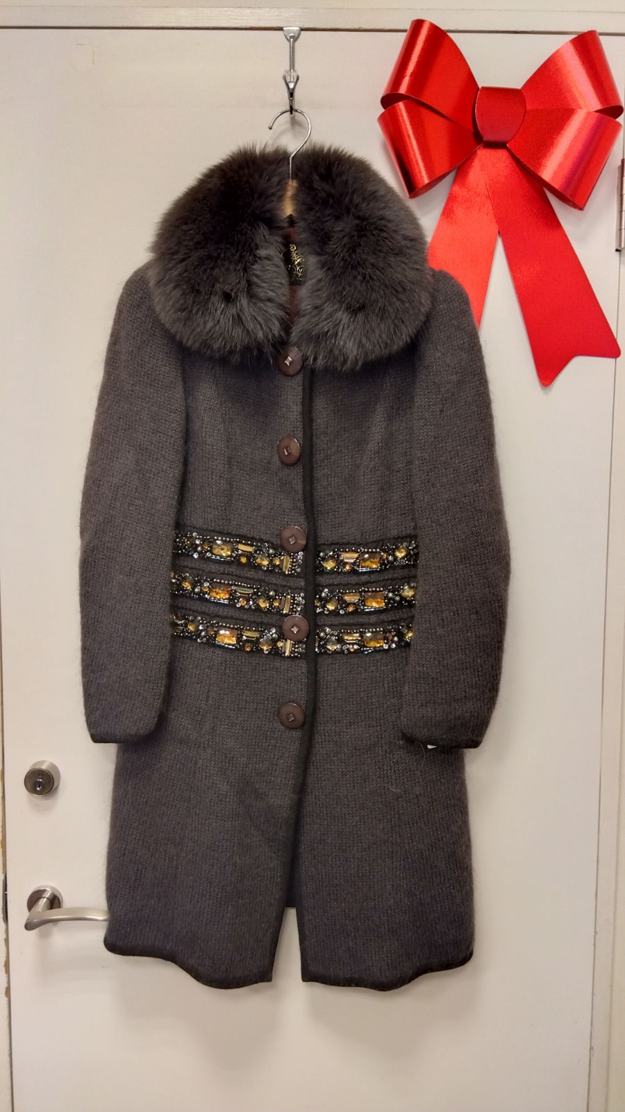 美品✩伊太利屋✩レッキス✩ファーショール✩ブラック✩ふわふわ✩柔らか M2 伊太利屋 フォックスファー取外可能 ビジユーデザイン モヘア