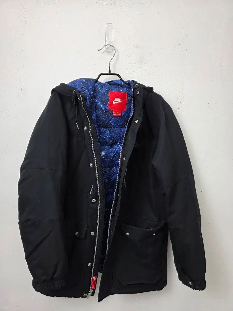 ナイキ 注文 ブラック フード ダウン ジャケット