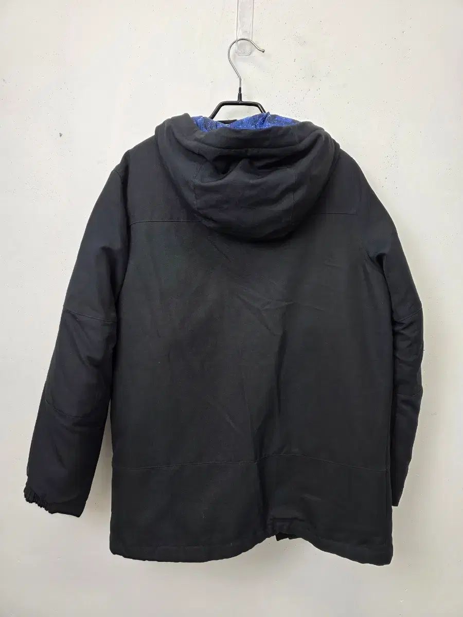 ナイキ 注文 ブラック フード ダウン ジャケット