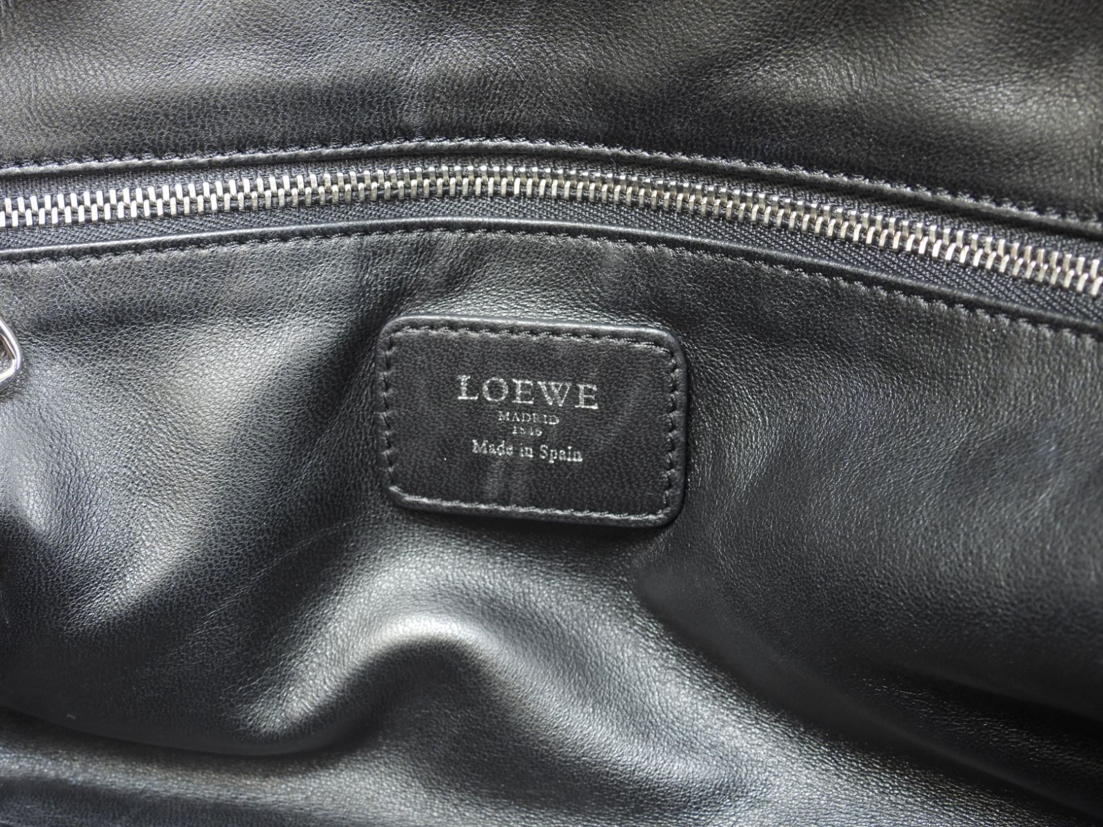 ロエベ アマソナ28 シルバー金具 トリヨンレザー黒 ハンドバッグ