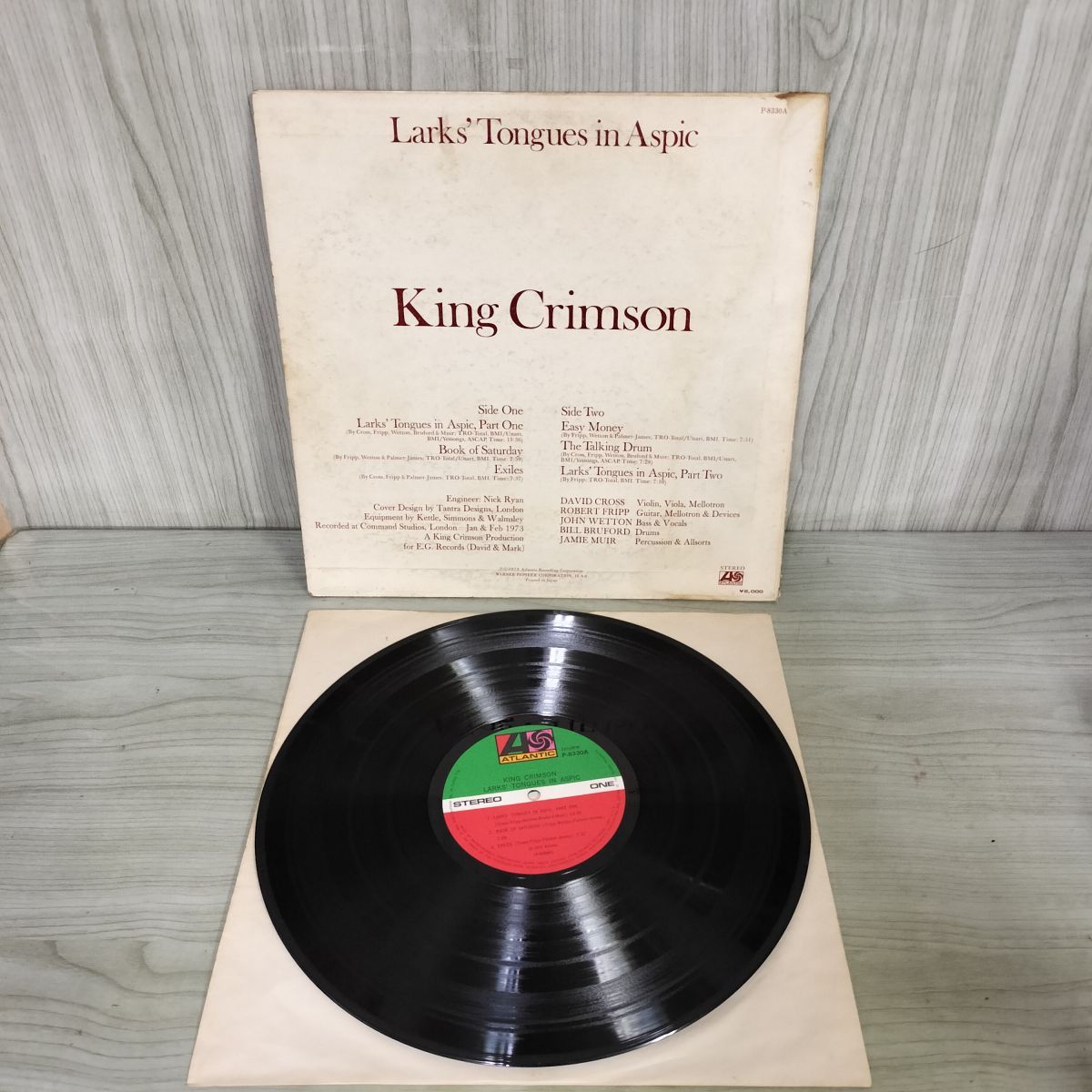 LP キング・クリムゾン 太陽と戦慄 KING CRIMSON LARKS' TONGUES IN