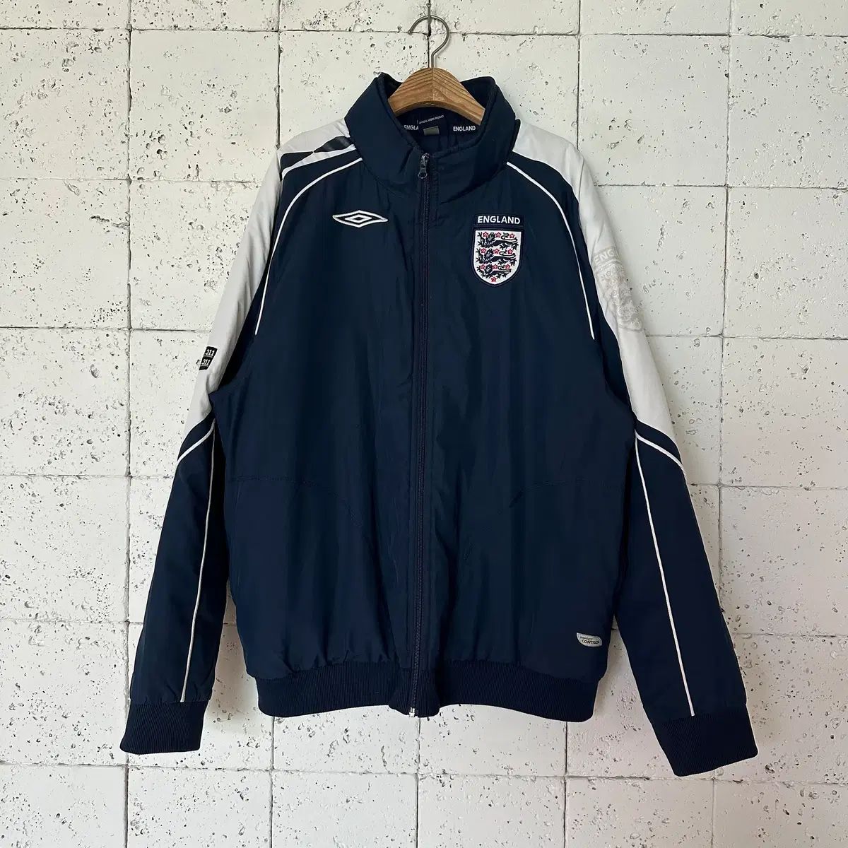 XL アンブロ イングランド アウター - メルカリ
