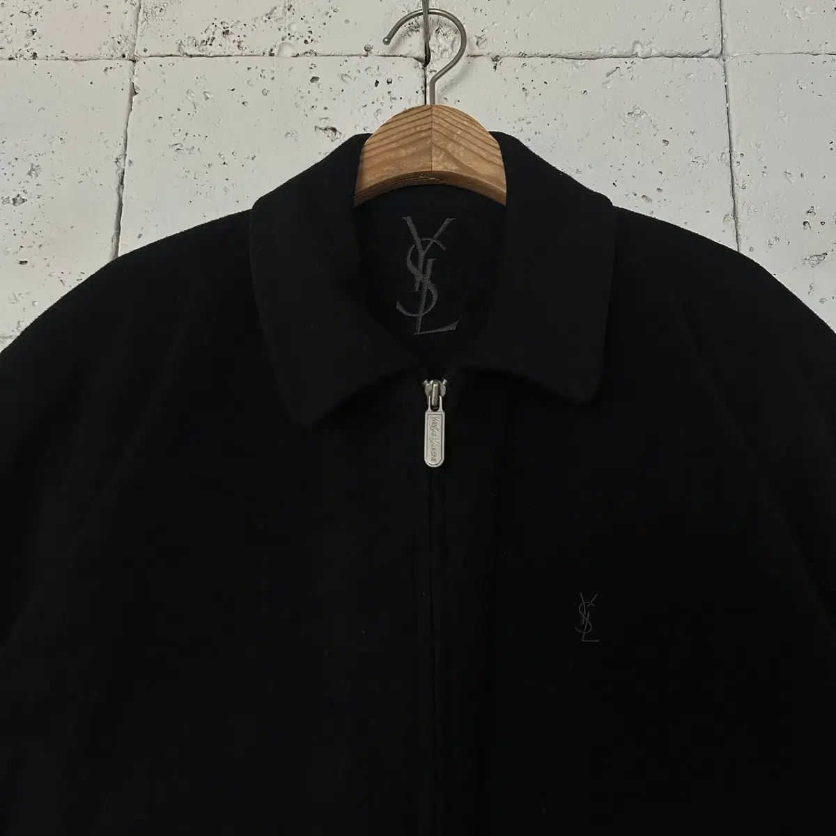 105 YVES SAINT LAURENT イヴ サンローラン ブルゾン ジャケット ブラック