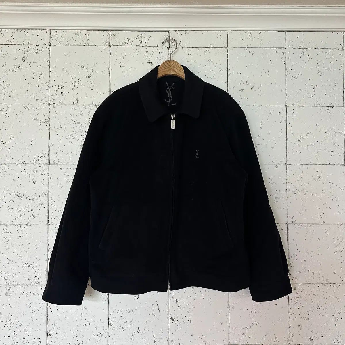 105 YVES SAINT LAURENT イヴ サンローラン ブルゾン ジャケット ブラック