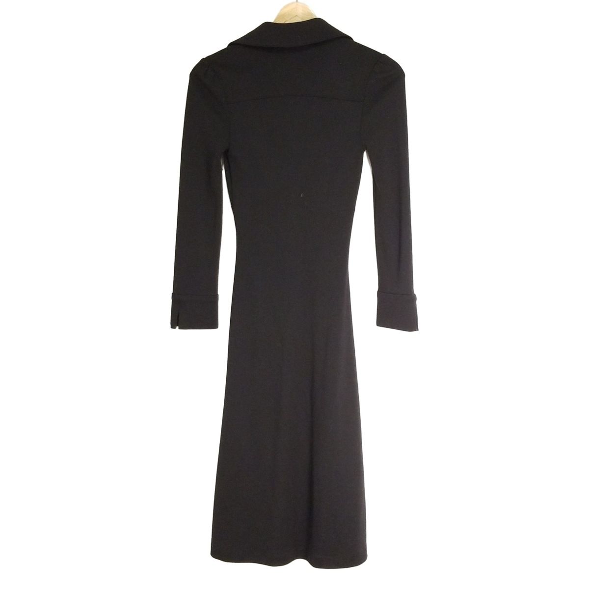 DIANE VON FURSTENBERG(DVF)(ダイアン・フォン・ファステンバーグ