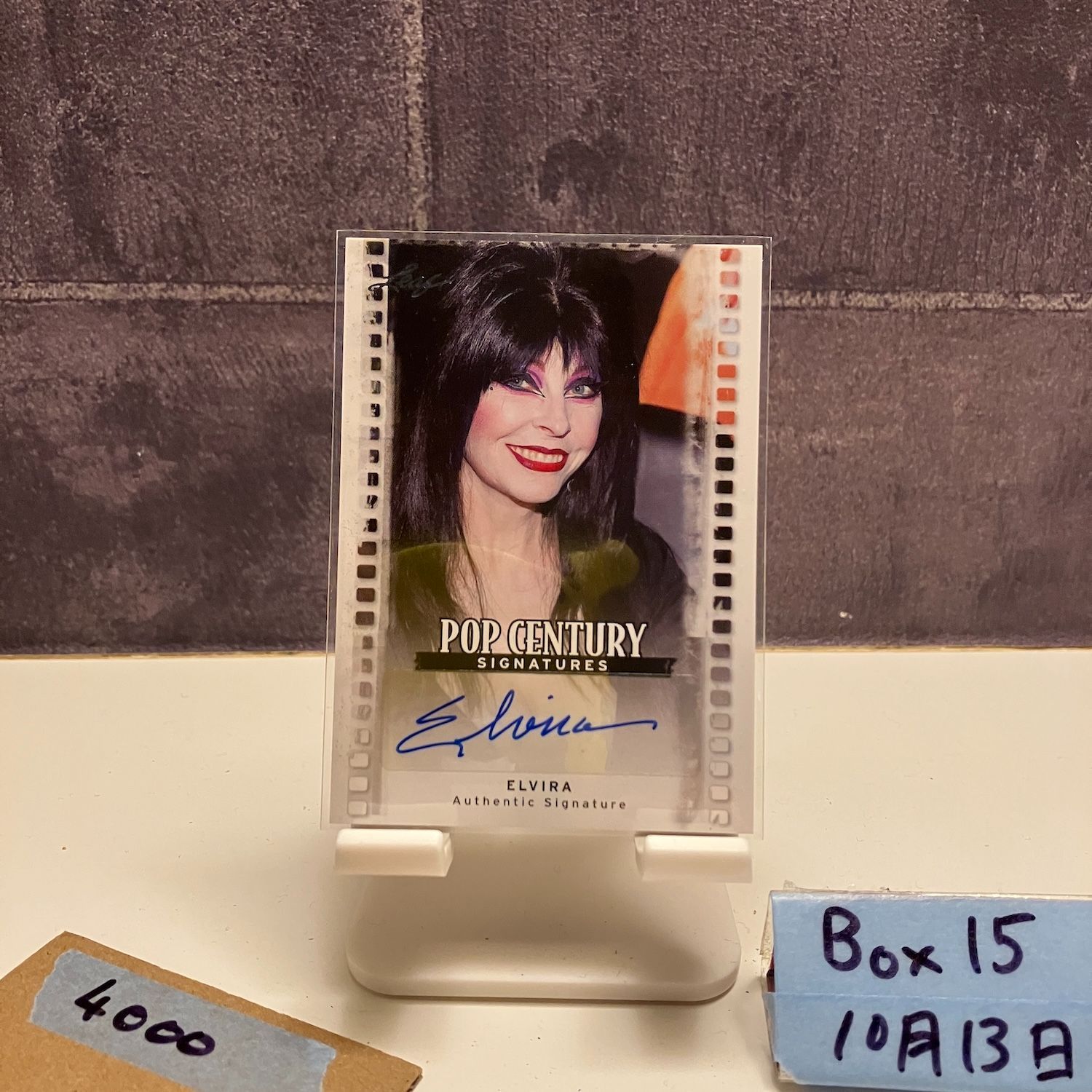 2011 Leaf Elvira 直筆サインカード Pop Century Signatures カード