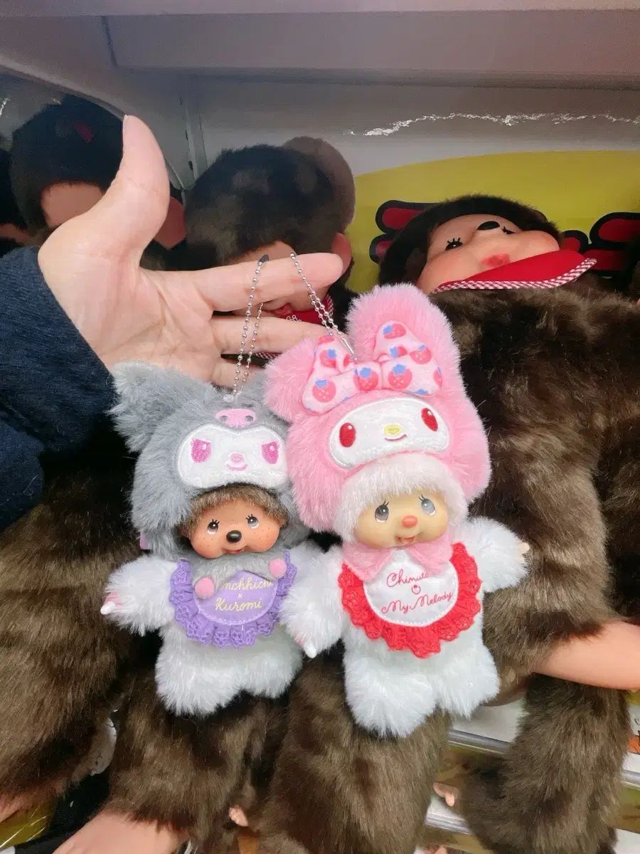 64番 決済窓 マイメロディ クロミ モンチッチ キーホルダー 課長 11種