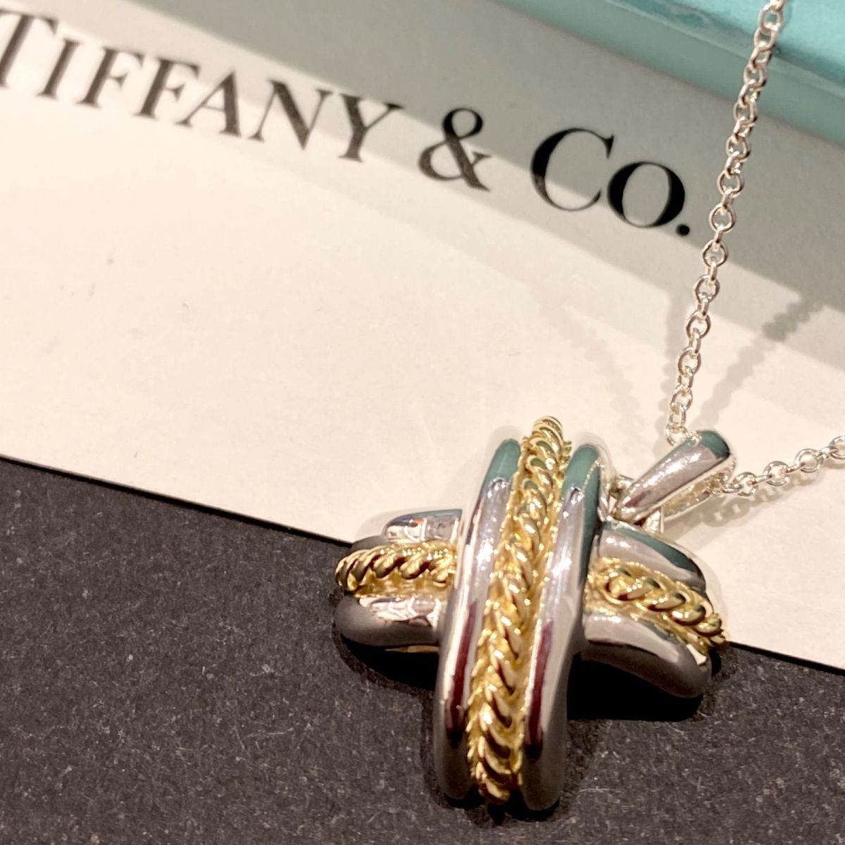 人気シリーズ】TIFFANY&Co. ティファニーシグネチャークロス コンビ