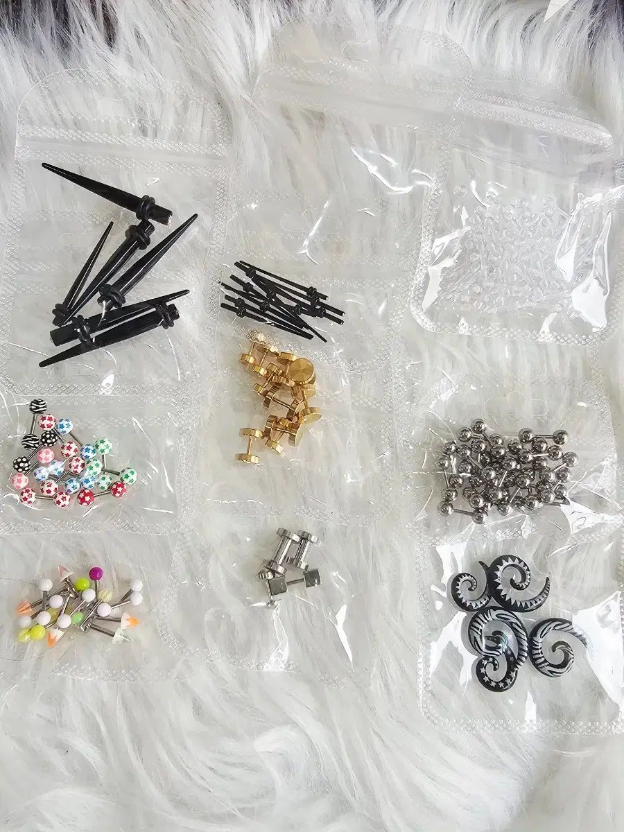 ピアス だいたい 400 犬