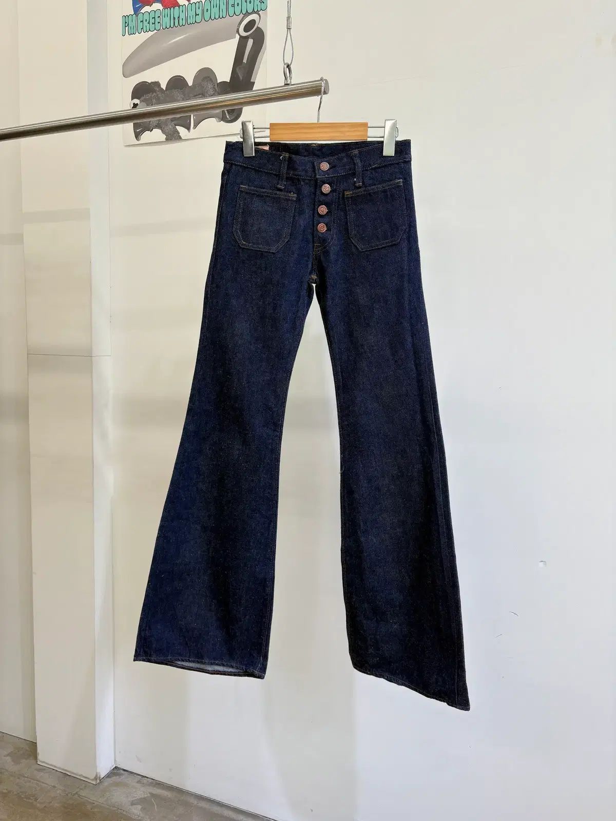 X WEST ベルボトムデニムパンツ