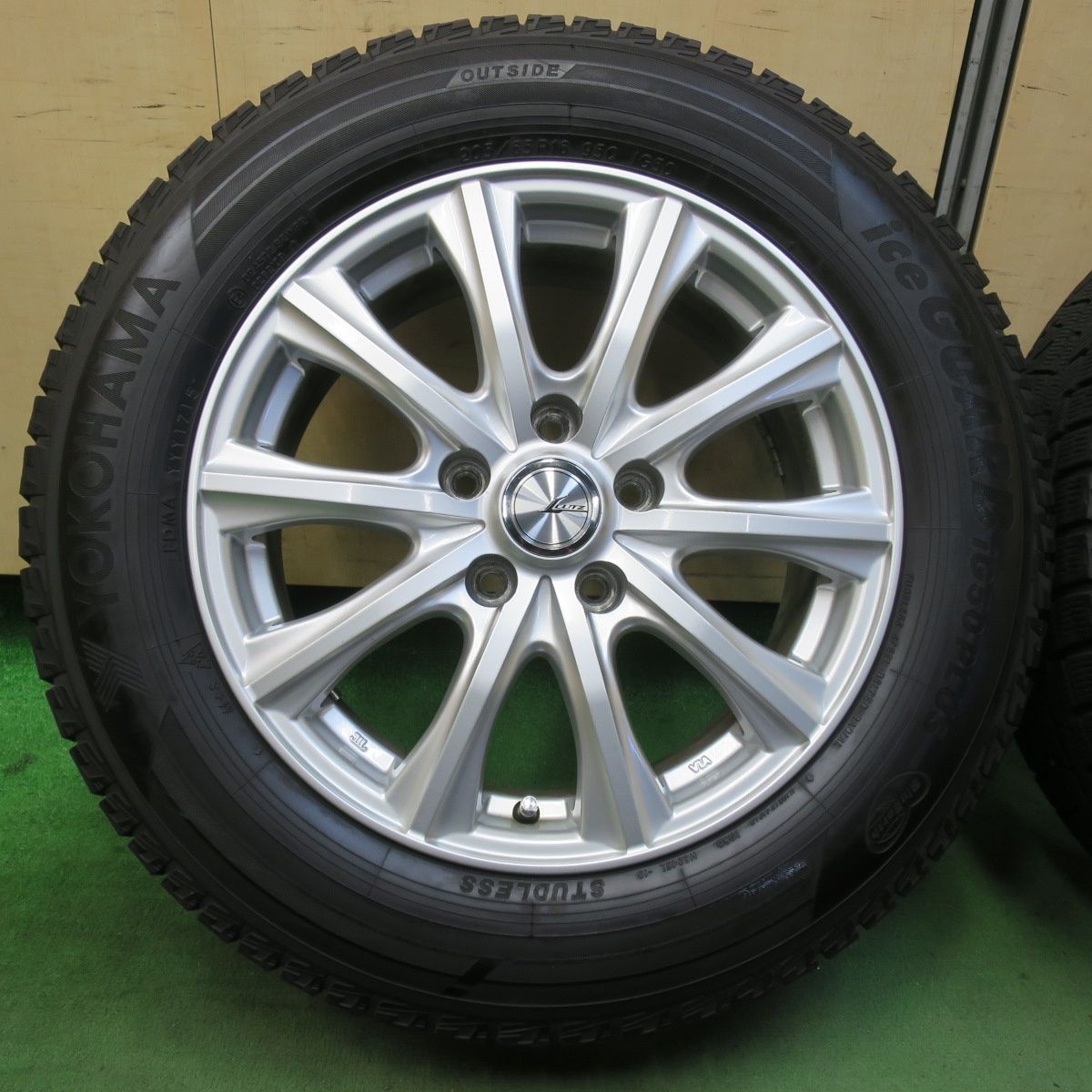 バリ溝 キレイ 9 5分 スタッドレス 205 65 R 16 ヨコハマ アイスガード iG 50 プラス LUTZ 社外 アルミ 16インチ PCD 114 3 5 H 5112904イス