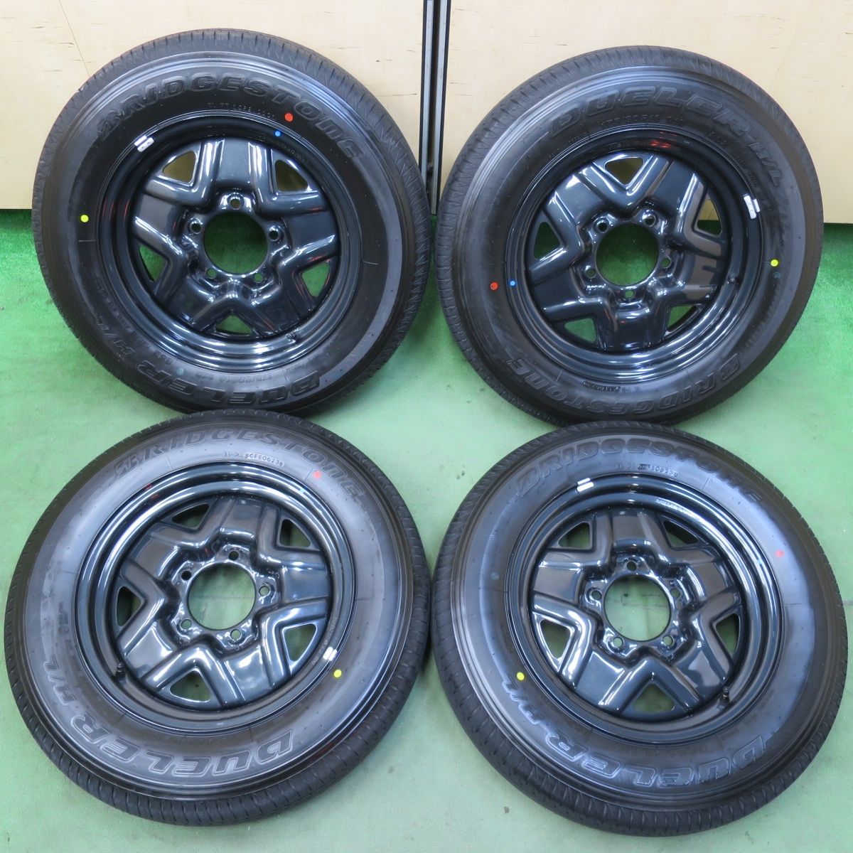 新車外し！23年☆スズキ JB64W ジムニー 純正 スチール 175/80R16