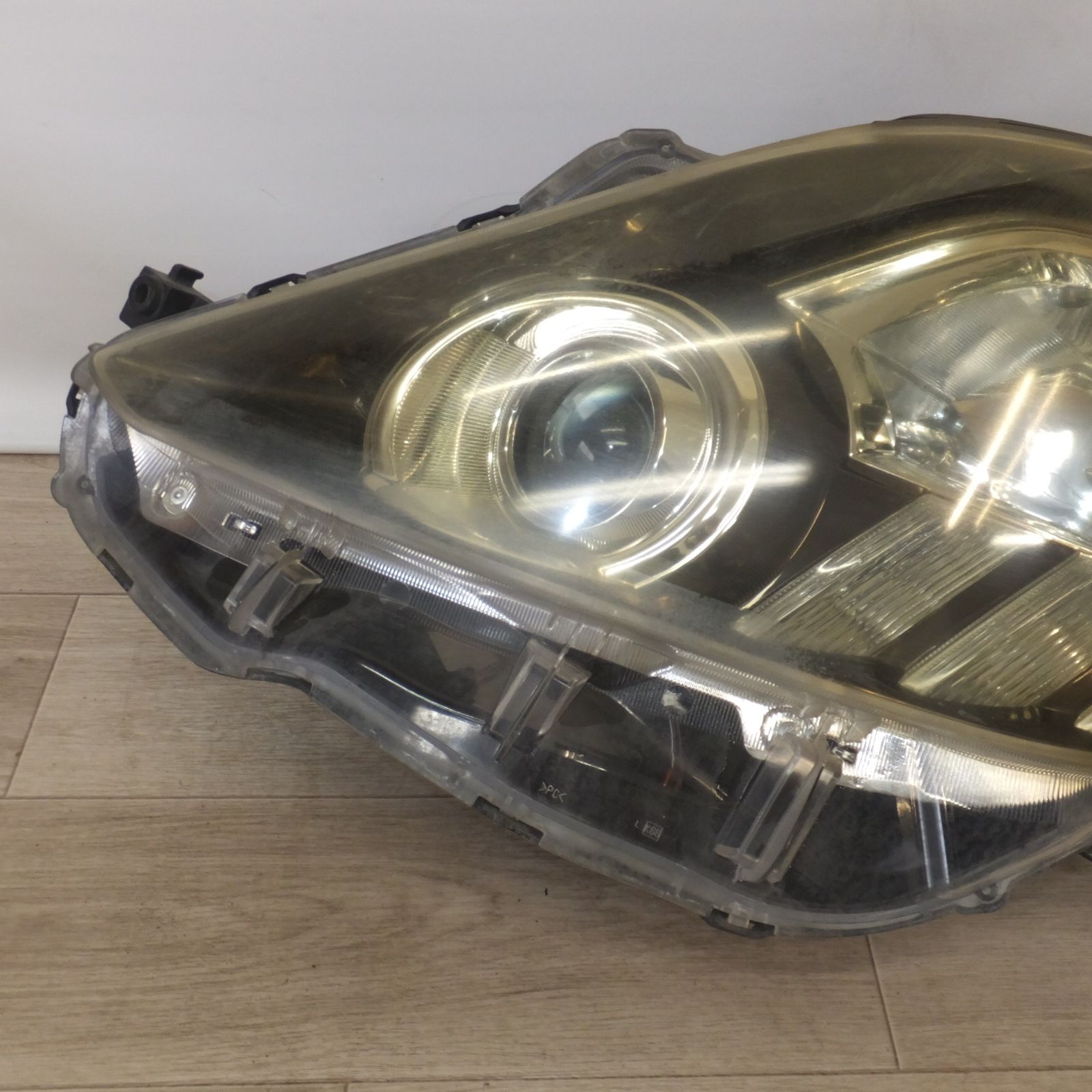 送料無料] ☆トヨタ TOYOTA 純正 アルファード ANH20W ヘッドライト