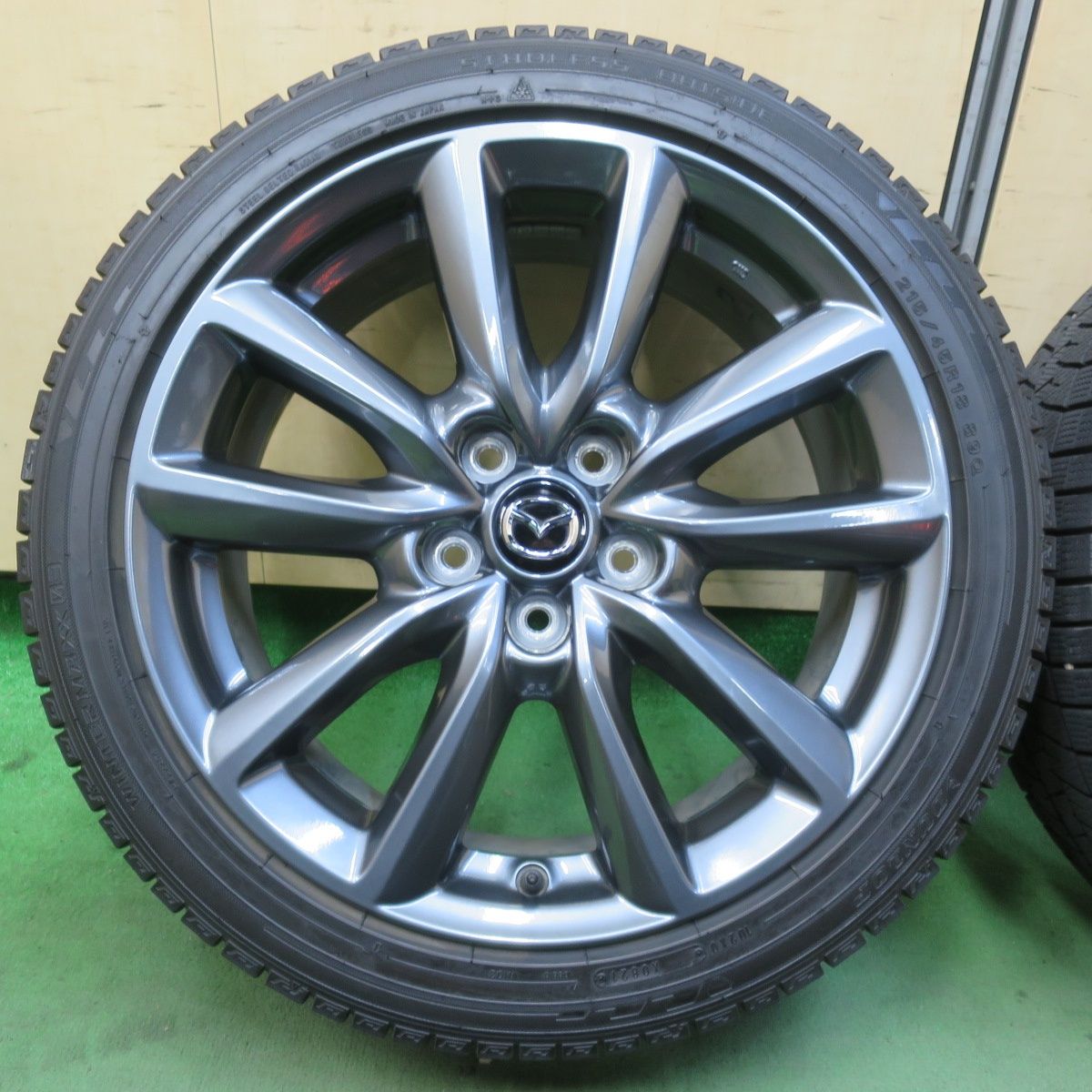 バリ溝！21年！キレイ！9.5分☆マツダ3 ファストバック 純正 215/45R18