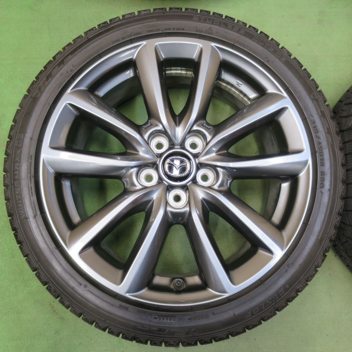 バリ溝！21年！キレイ！9.5分☆マツダ3 ファストバック 純正 215/45R18