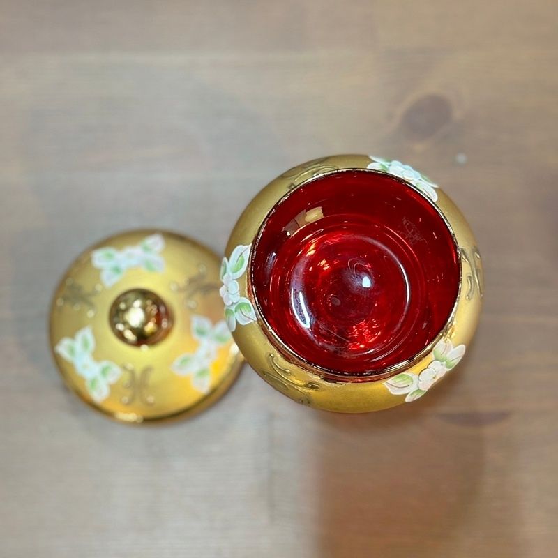 ヴェネチアングラス 赤金彩 高さ17cm キャンディポット 脚付き 蓋付き