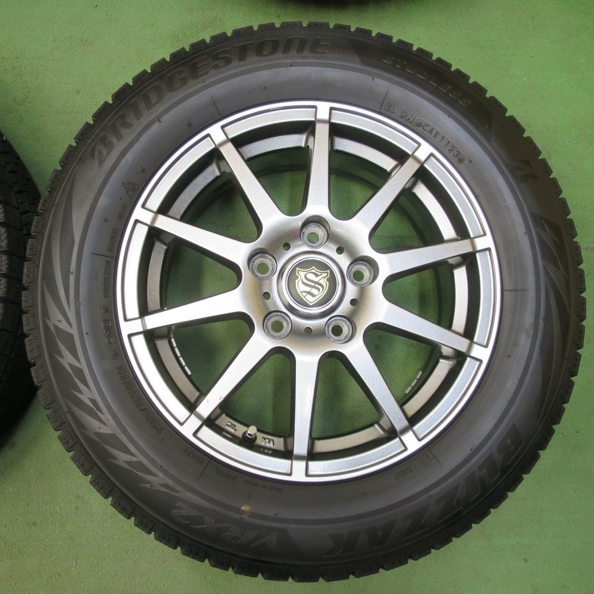 バリ溝！23年！キレイ！9分☆スタッドレス 195/65R15 ブリヂストン