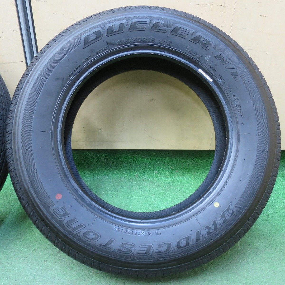  新車外し 25年 ジムニー 等 175 80 R 16 ブリヂストン デューラー H L 852 タイヤ 16インチ 5112805イノタ 16インチ サマータイヤ ノーマルタイヤ