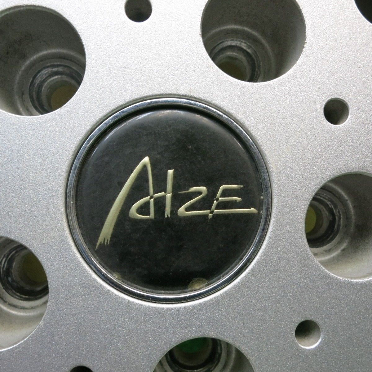 AIZE 社外