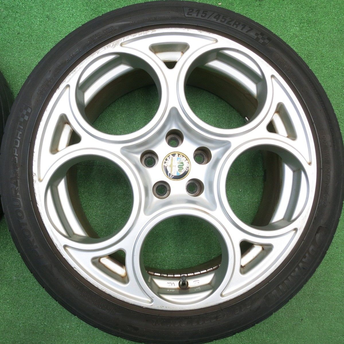 4本価格！22年☆アルファロメオ 147 GTA 純正 215/45R17 ダヴァンティ 