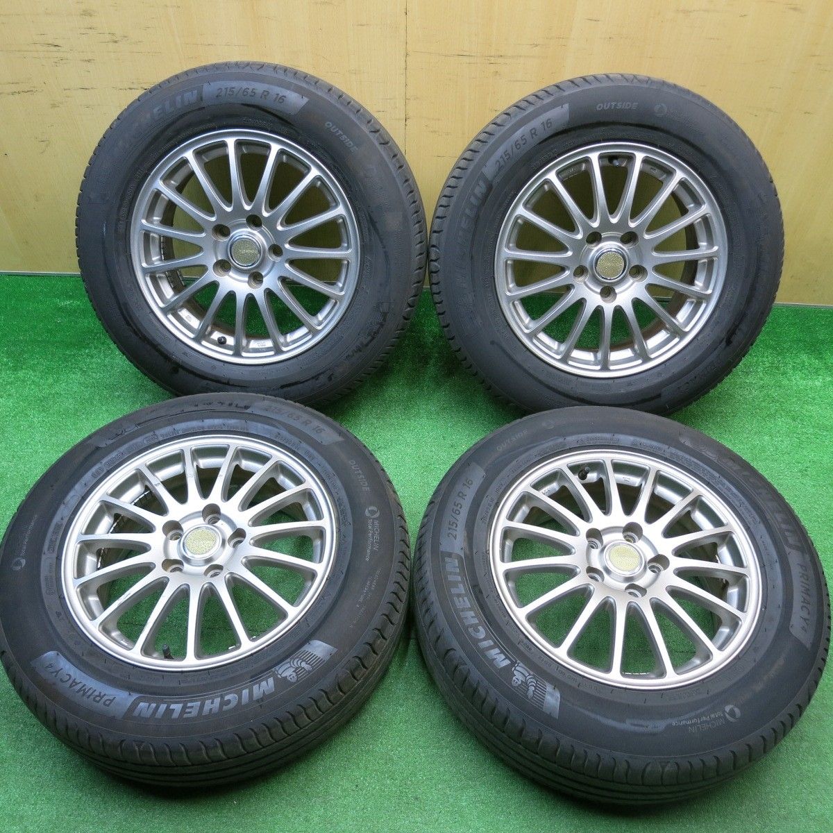 バリ溝 24年 8 5分 215 65 R 16 ミシュラン プライマシー4 ECO FORME エコフォルム 16インチ PCD 114 3 5 H ノ