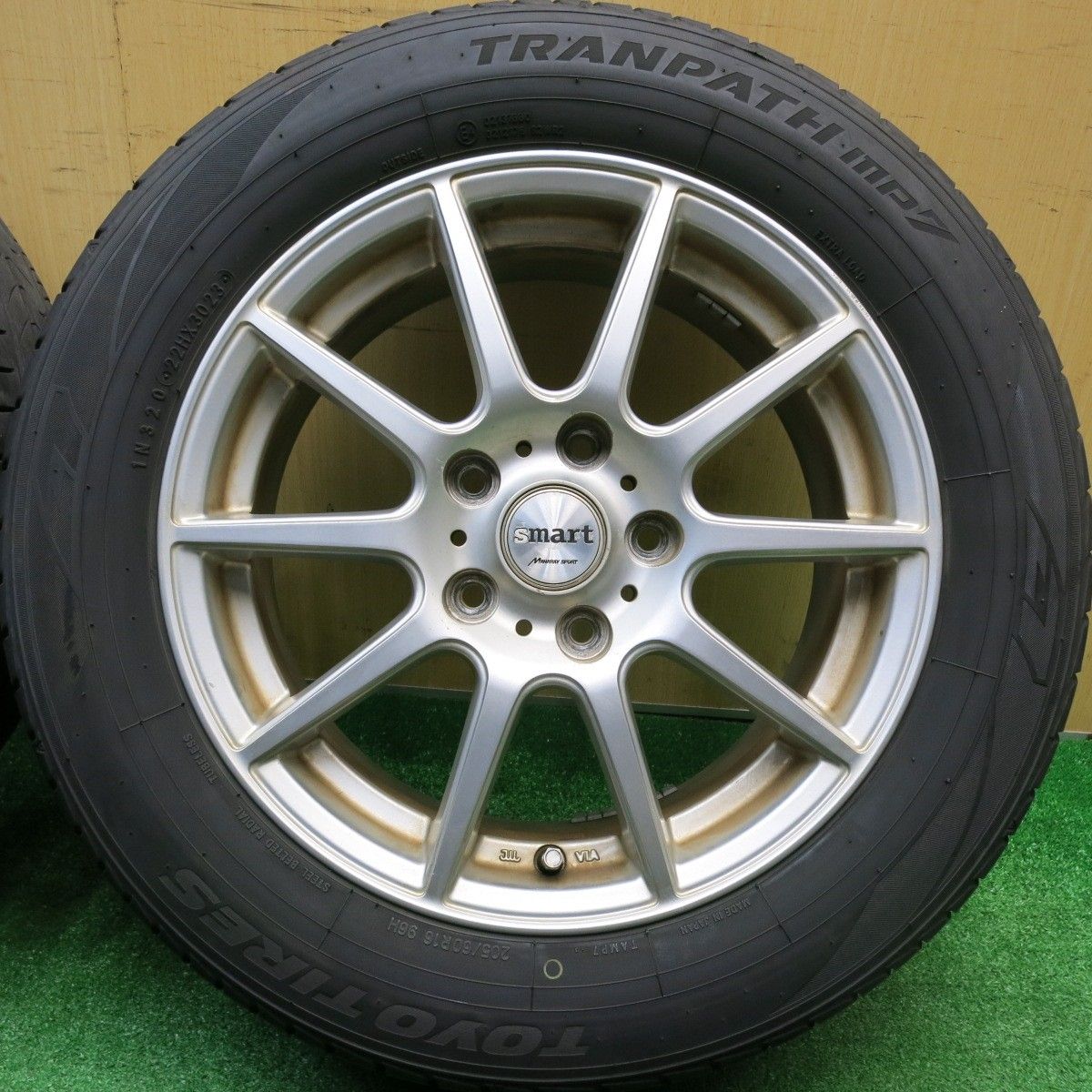 バリ溝 23年 9 5分 205 60 R 16 トーヨー トランパス MP 7 smart MANARAY SPORT スマート マナレイスポーツ 16インチ PCD 114 3 5 H ノ