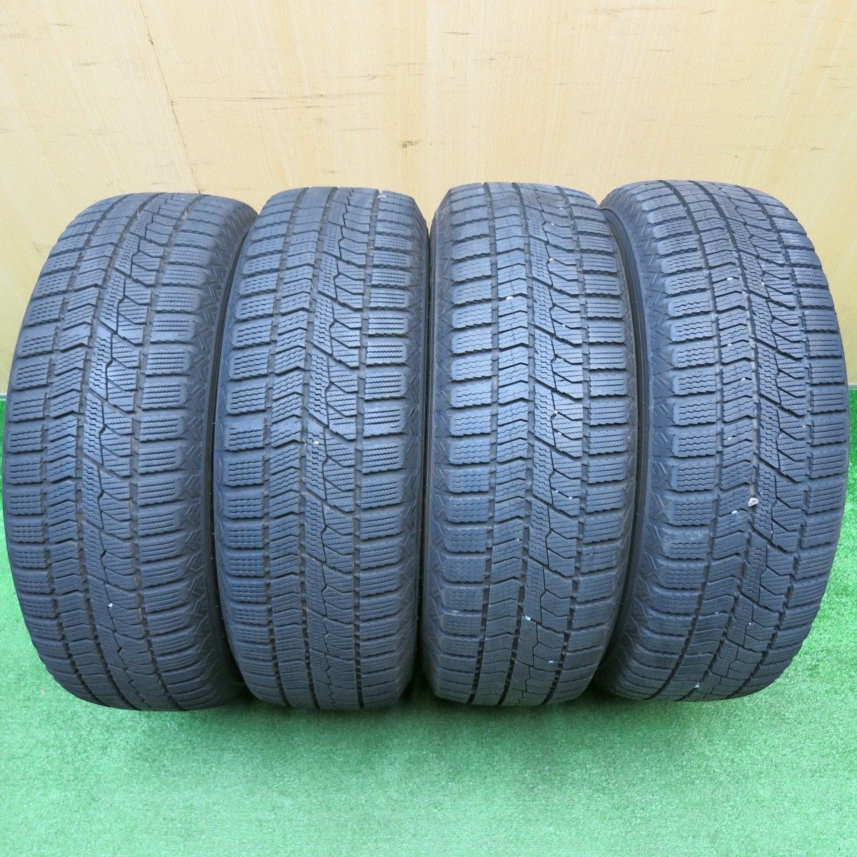 バリ溝！23年！キレイ！9分☆スタッドレス 195/65R15 トーヨー
