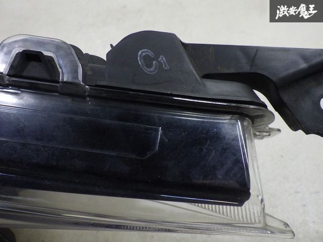 ストア出品】トヨタ純正 ZVW50 ZVW51 ZVW55 プリウス ヘッドライト