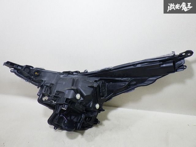 ストア出品】トヨタ純正 ZVW50 ZVW51 ZVW55 プリウス ヘッドライト