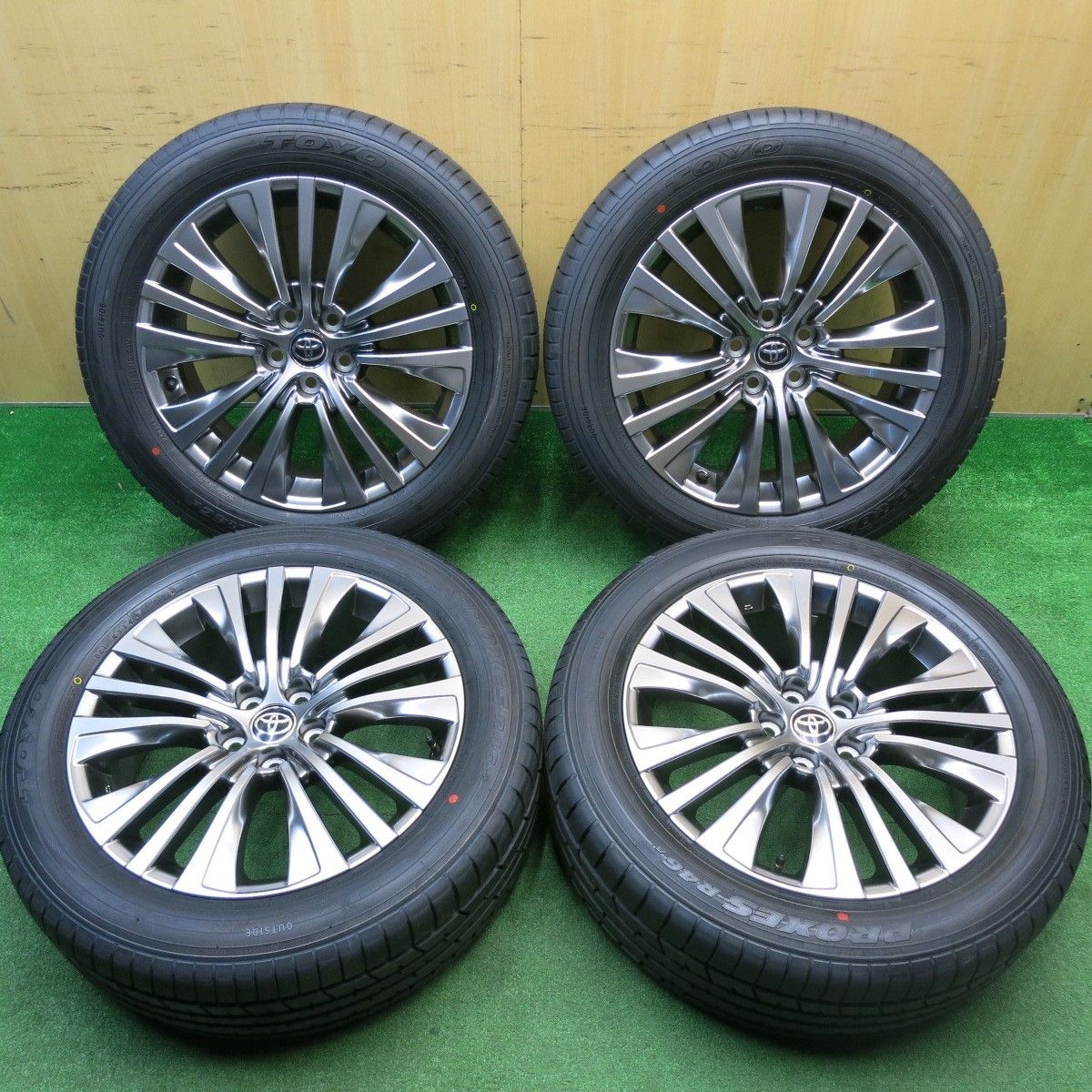 kazm 送料込‼︎ 80ハリアー　純正タイヤ　225/55R19 新車外し！24年☆トヨタ 80系 ハリアー 純正 225/55R19 トーヨー