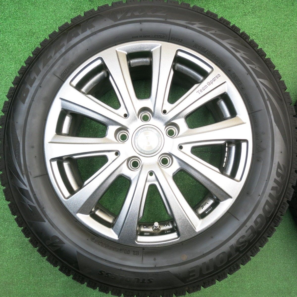 バリ溝！24年！キレイ！ほぼ10分☆ワーゲン 等 Team Sparco 215/60R16