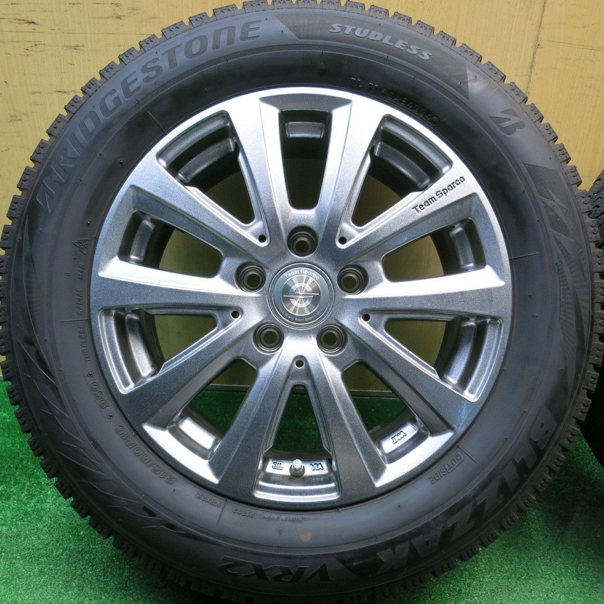 バリ溝！24年！キレイ！ほぼ10分☆ワーゲン 等 Team Sparco 215/60R16