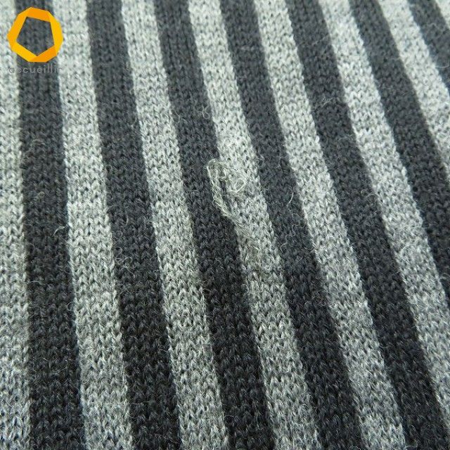 we フェンディ FENDI マフラー 黒 グレー ズッカ柄 ストライプ ウール