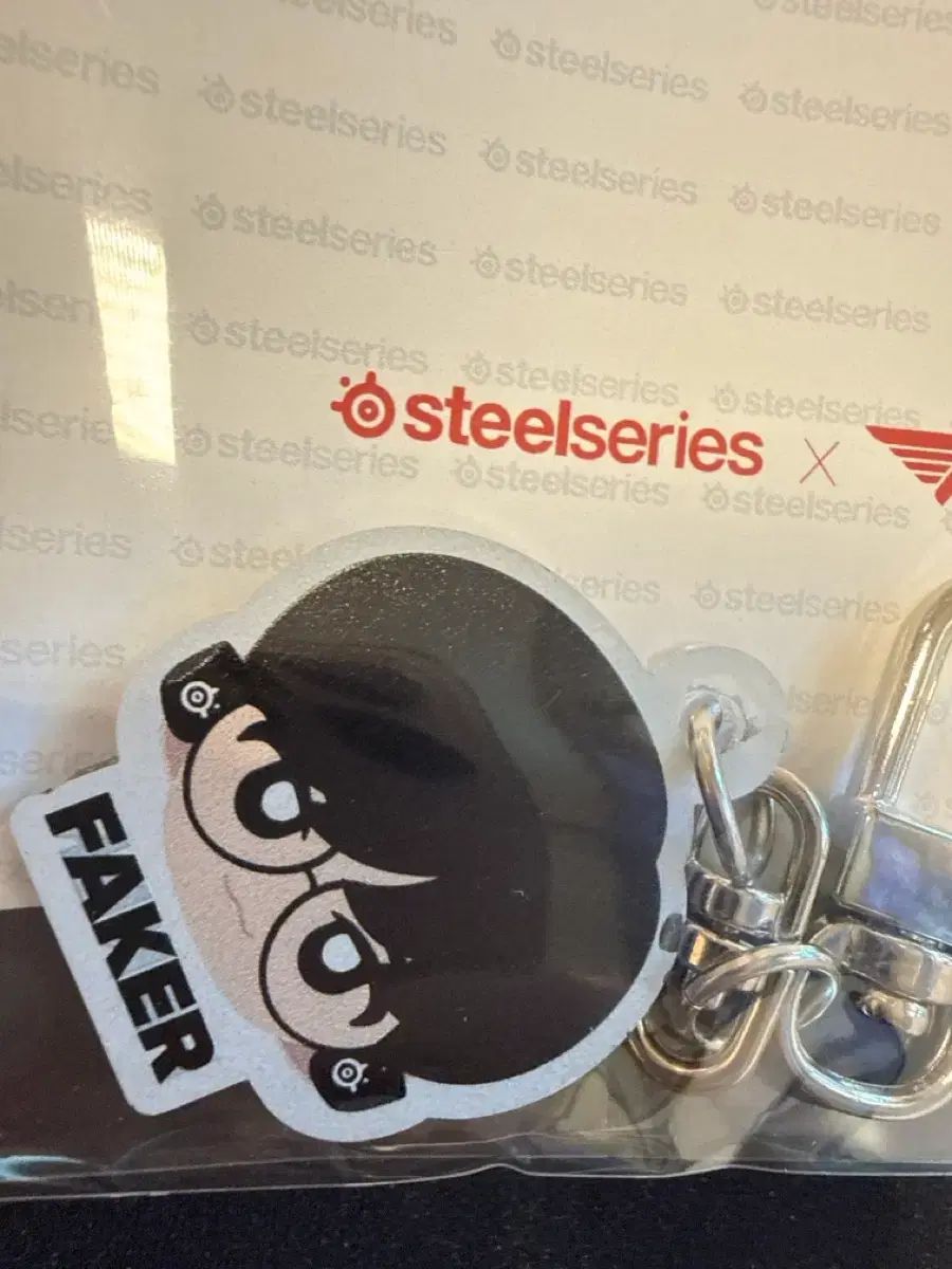 T1 FAKER キーホルダー - メルカリ