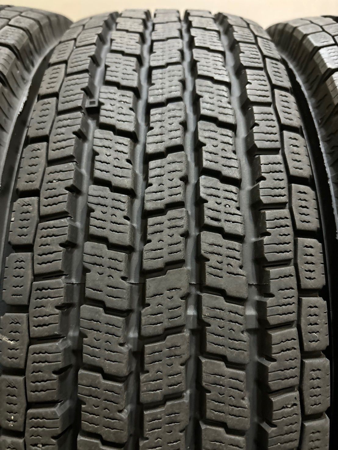  175 80 R 14 99 98 N LT ice GUARD iG 91 22年製 スタッドレス 4本 ヨコハマ アイスガード タウンエース バネットバン 4 K 976 14インチ スタッドレス