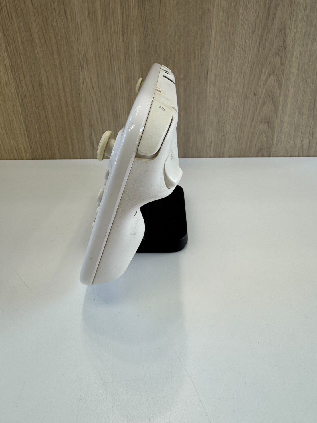 ホワイト ケーブル付き