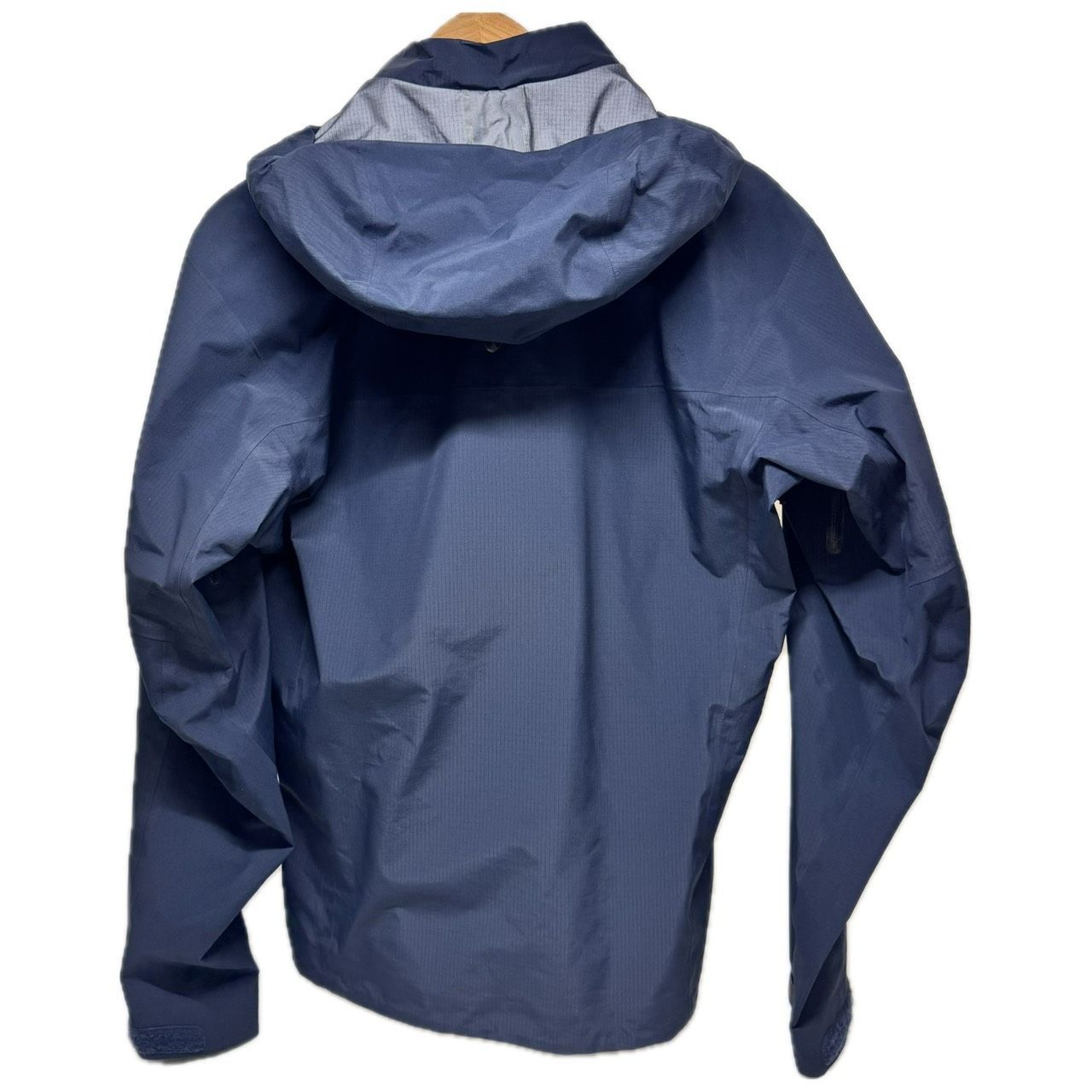 ARC'TERYX マウンテンジャケット　CA34438 GORE-TEX ☆【ARC'TERYX】アークテリクス GORE-TEX ジャケット CA34438 XS