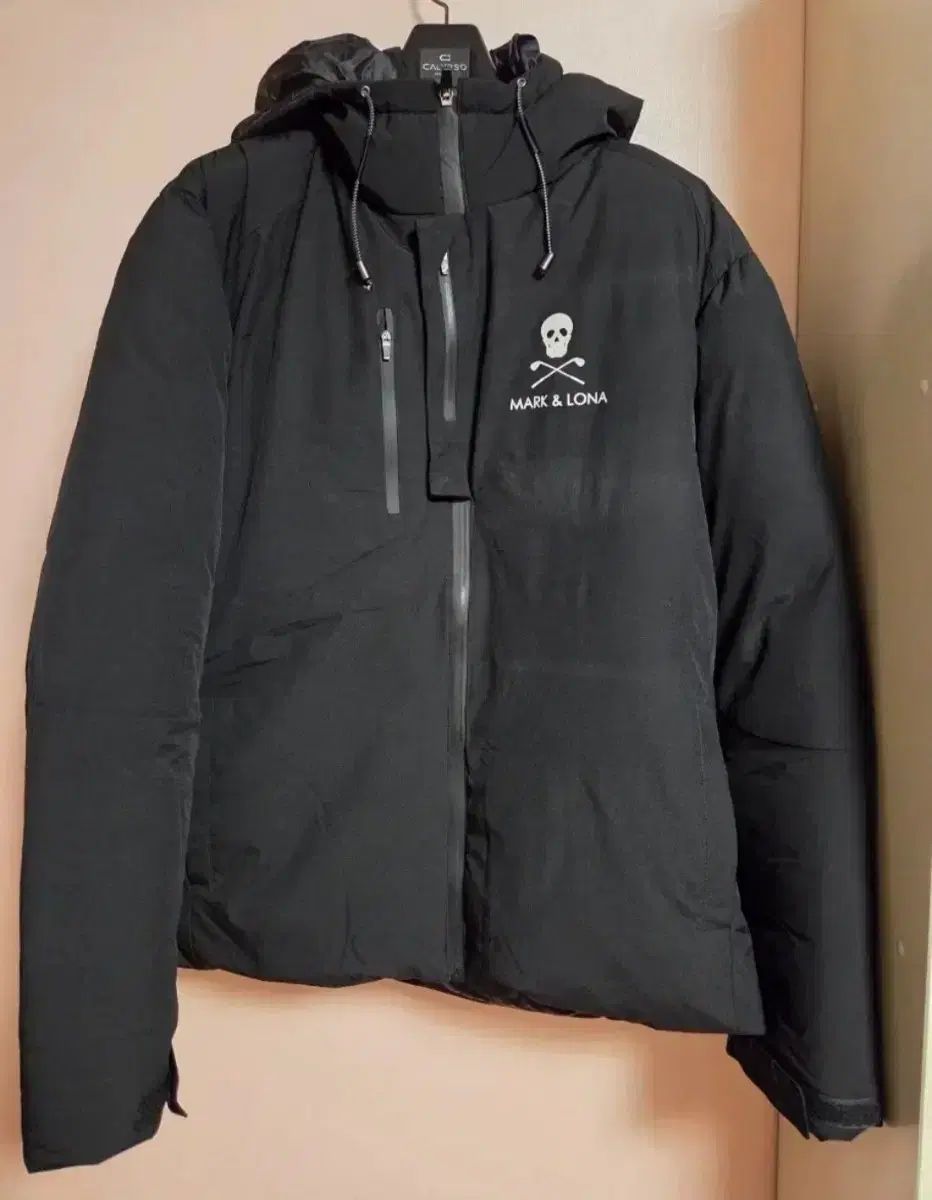 MARK & LONA マークアンドロナ ブラック ダウン アウター - メルカリ